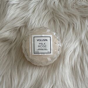 Voluspa Milk Rose Candle - Cream